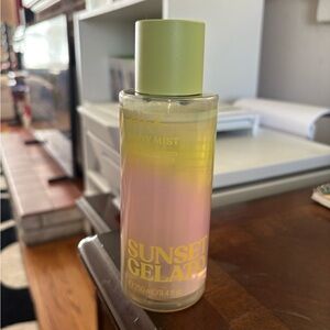 Victoria’s Secret PINK Body Mist ￼
